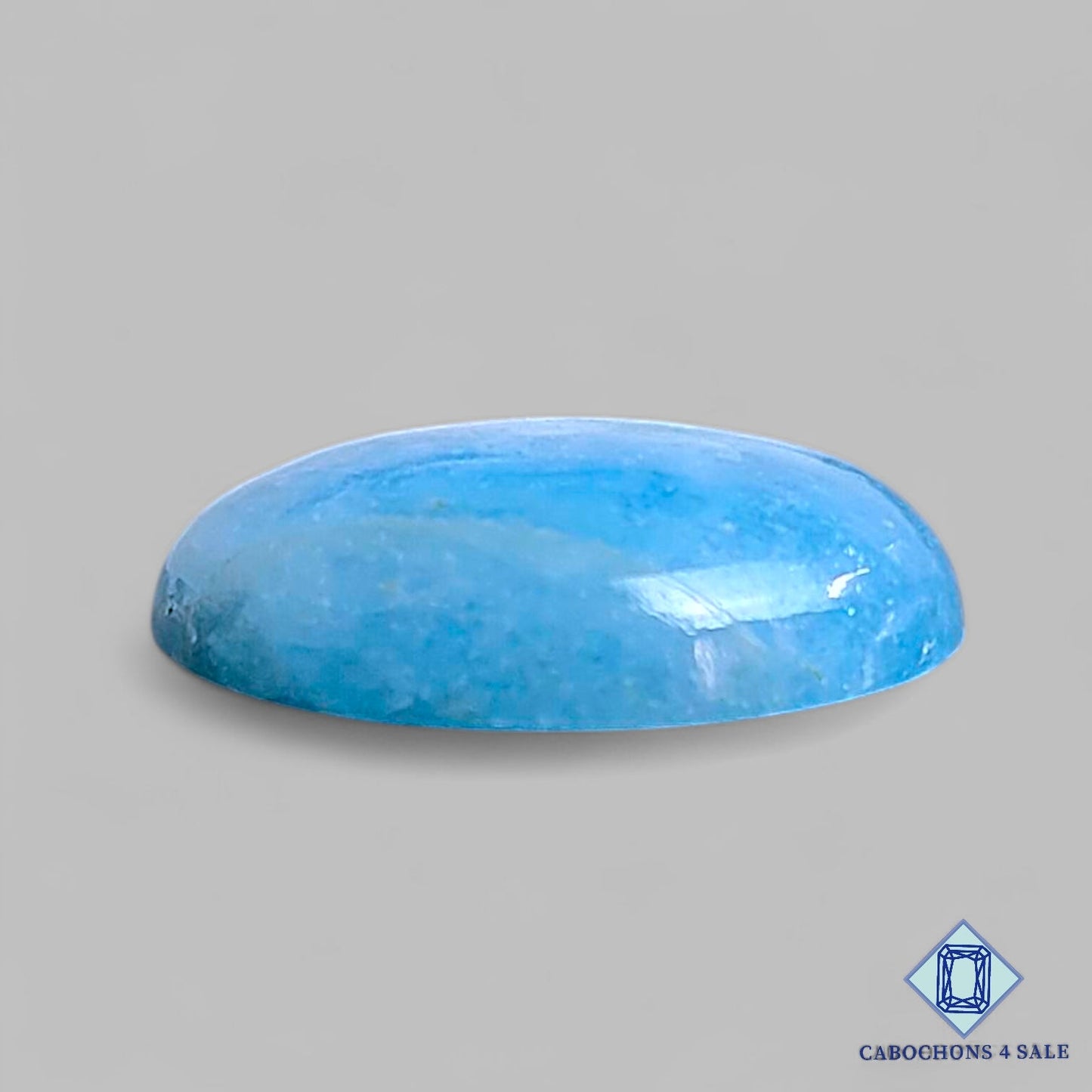 Cabujones redondos de aguamarina natural de 17 x 5 mm, de Brasil, disponibles para la venta.