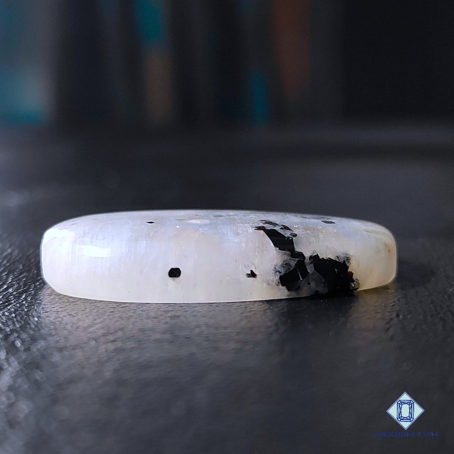 Cabujones ovalados de piedra lunar turmalina negra natural de 38 x 23 x 7 mm, procedentes de Alemania, disponibles para la venta.