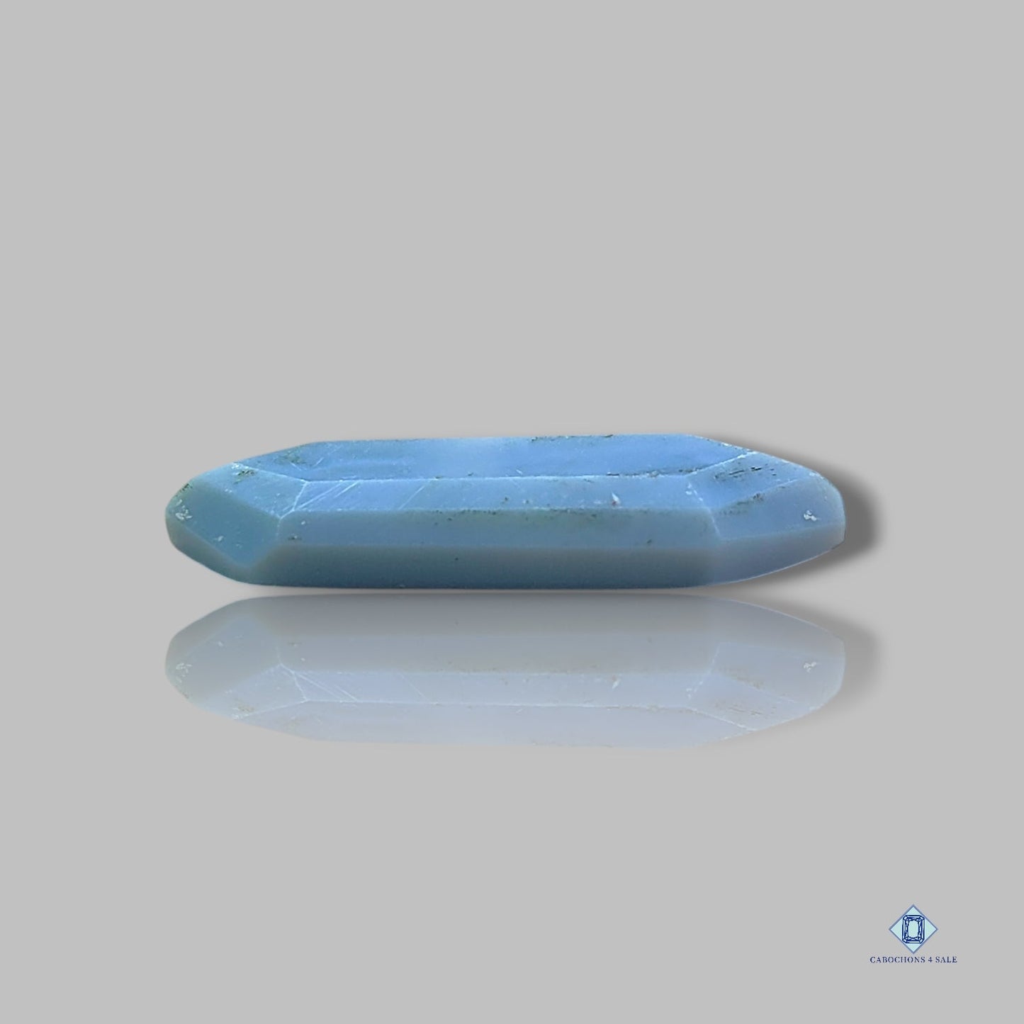 Ópalo azul hexagonal todos los cortes