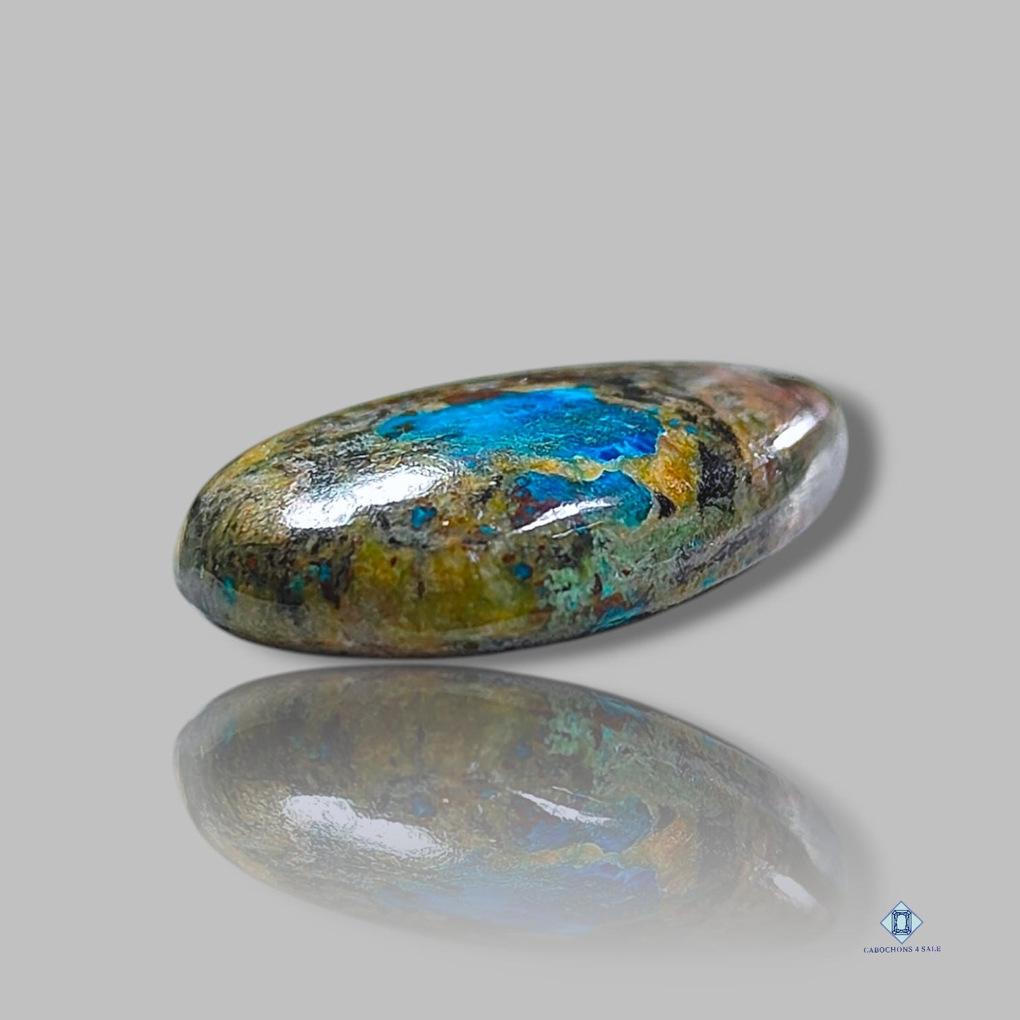 Cabujones de pera de cavansita