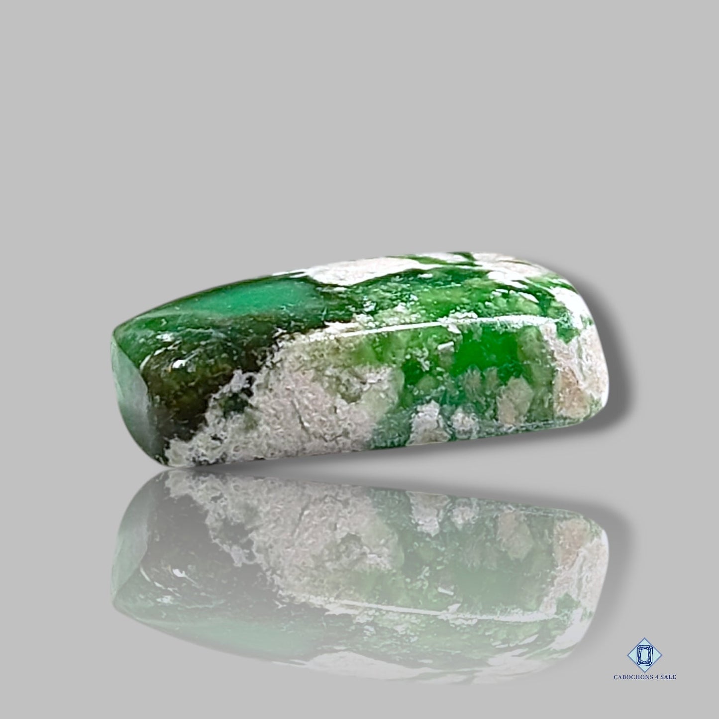 Cabujones rectangulares de variscita verde grisácea