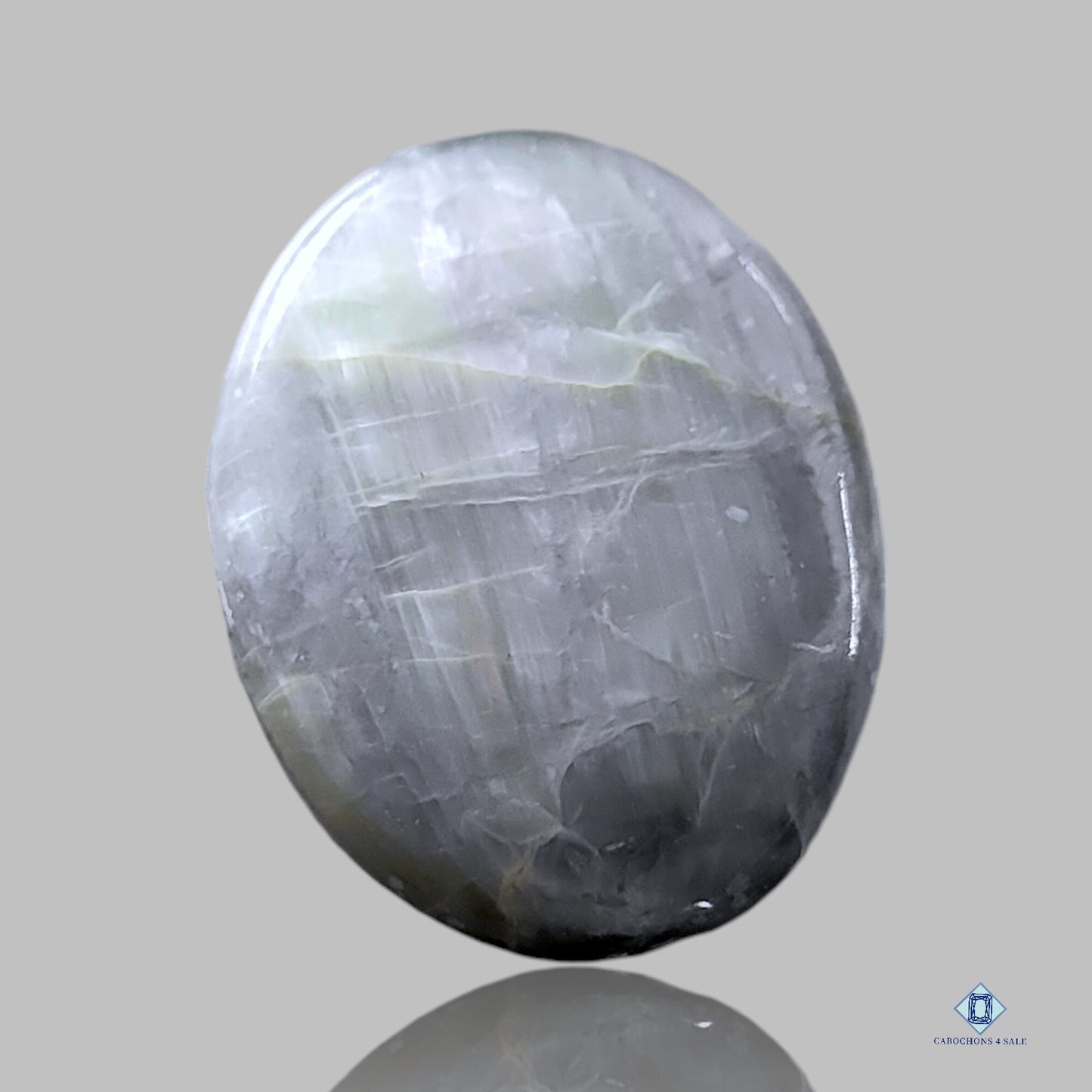 Cabujones ovalados de kammererita