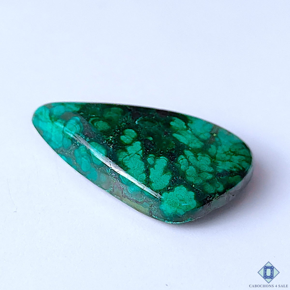 0-Malachite-C4sw23000-3-Fancy-Green-mm-Cabochons-Opaque-0