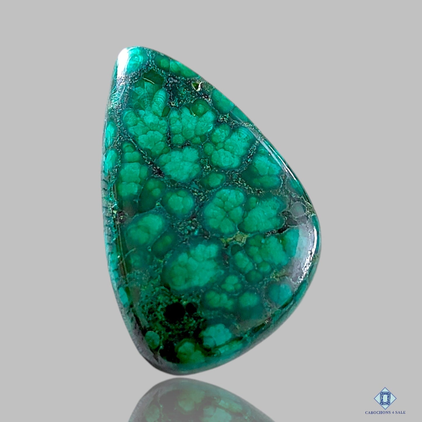 Cabujones de pera de malaquita