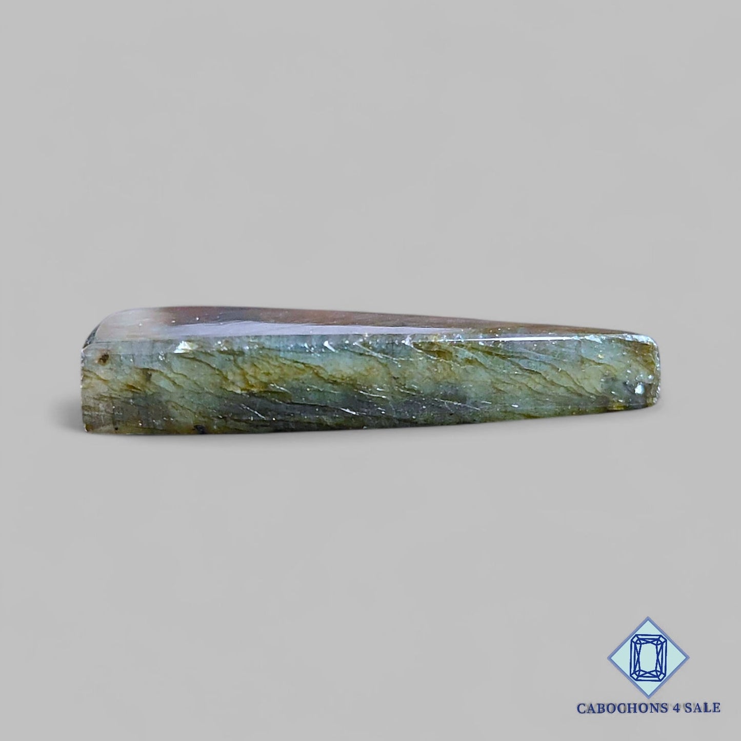 Cabujones de labradorita morada natural de 33 x 22 x 5 mm, de Madagascar, disponibles para la venta.