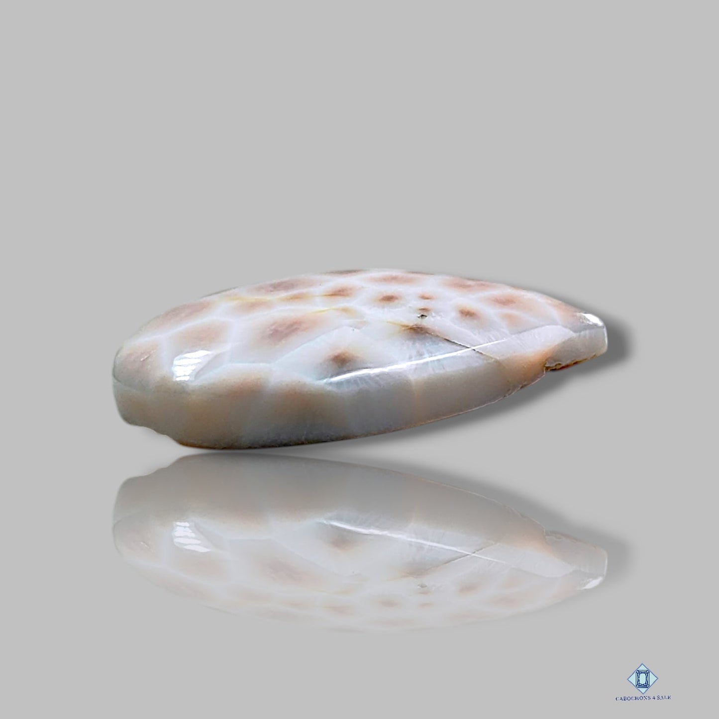 Cabujones de pera de natrolita