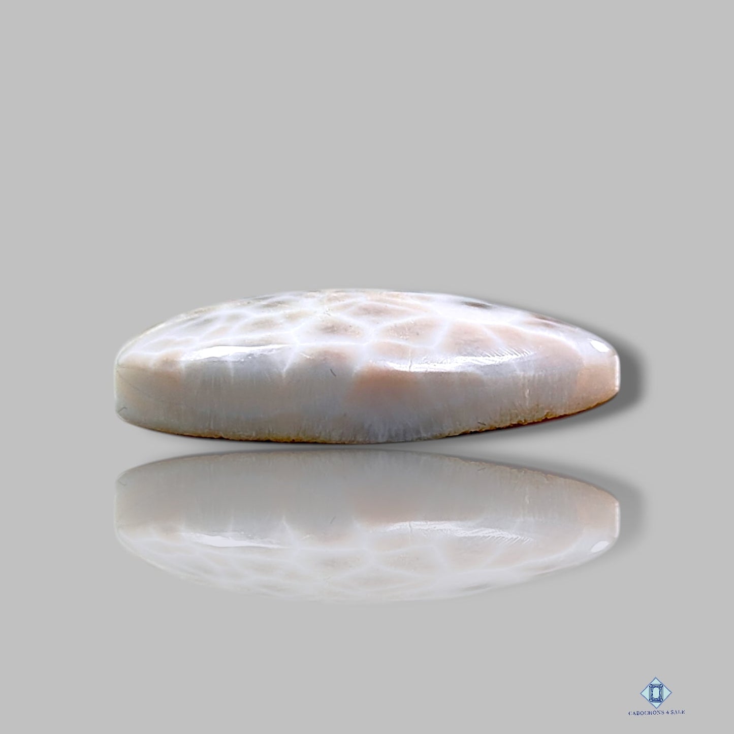 Cabujones ovalados de natrolita