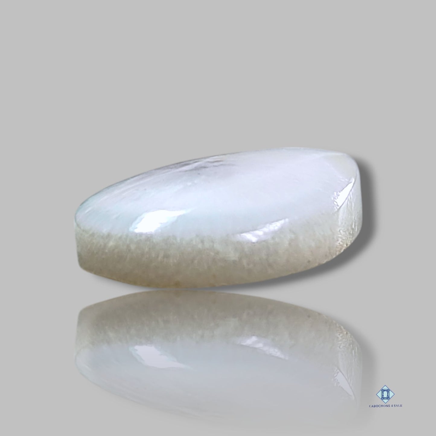 Cabujones de pera de natrolita