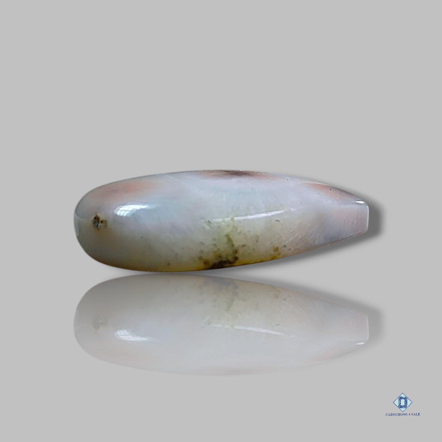 Cabujones de pera de natrolita