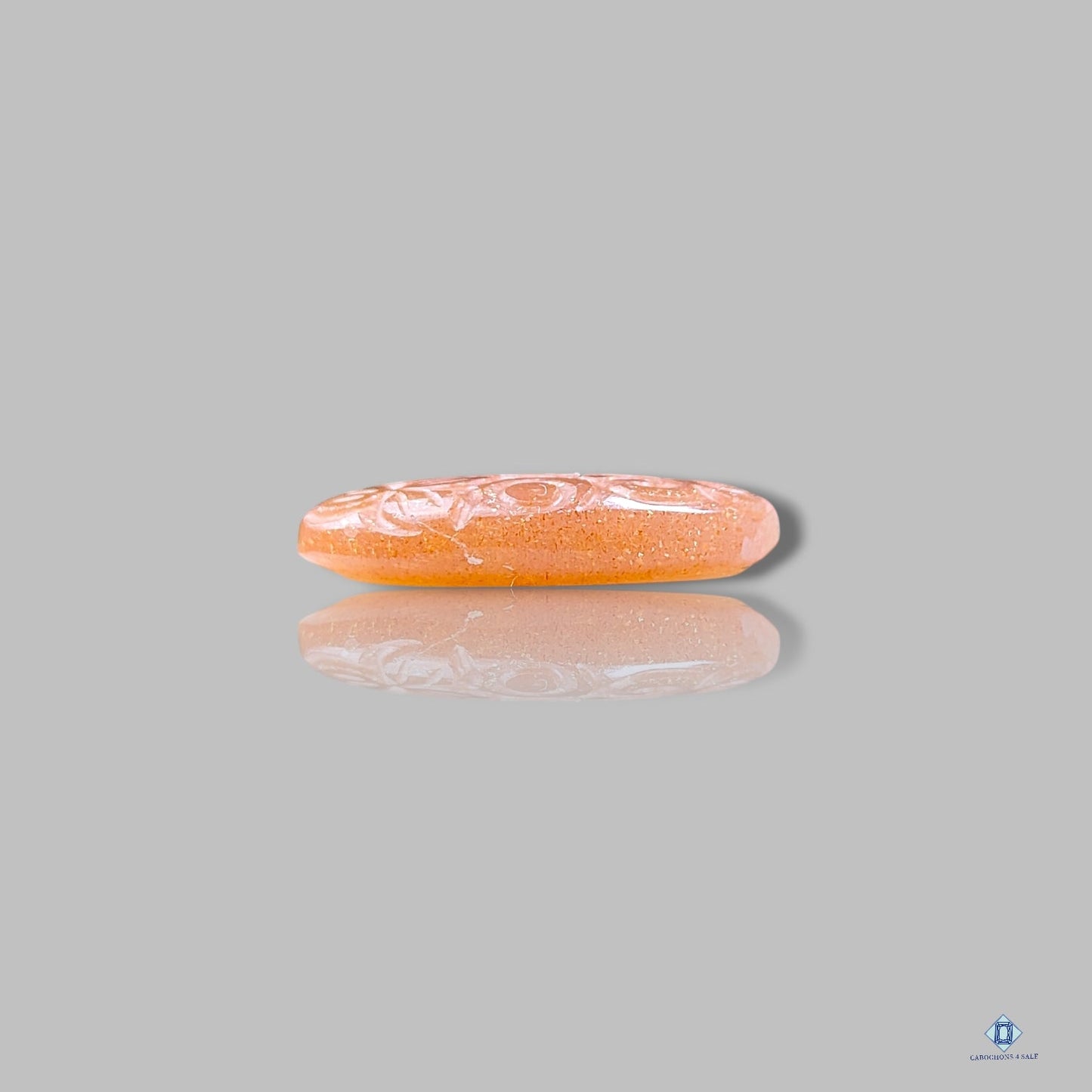 Tallas ovaladas de piedra lunar color melocotón