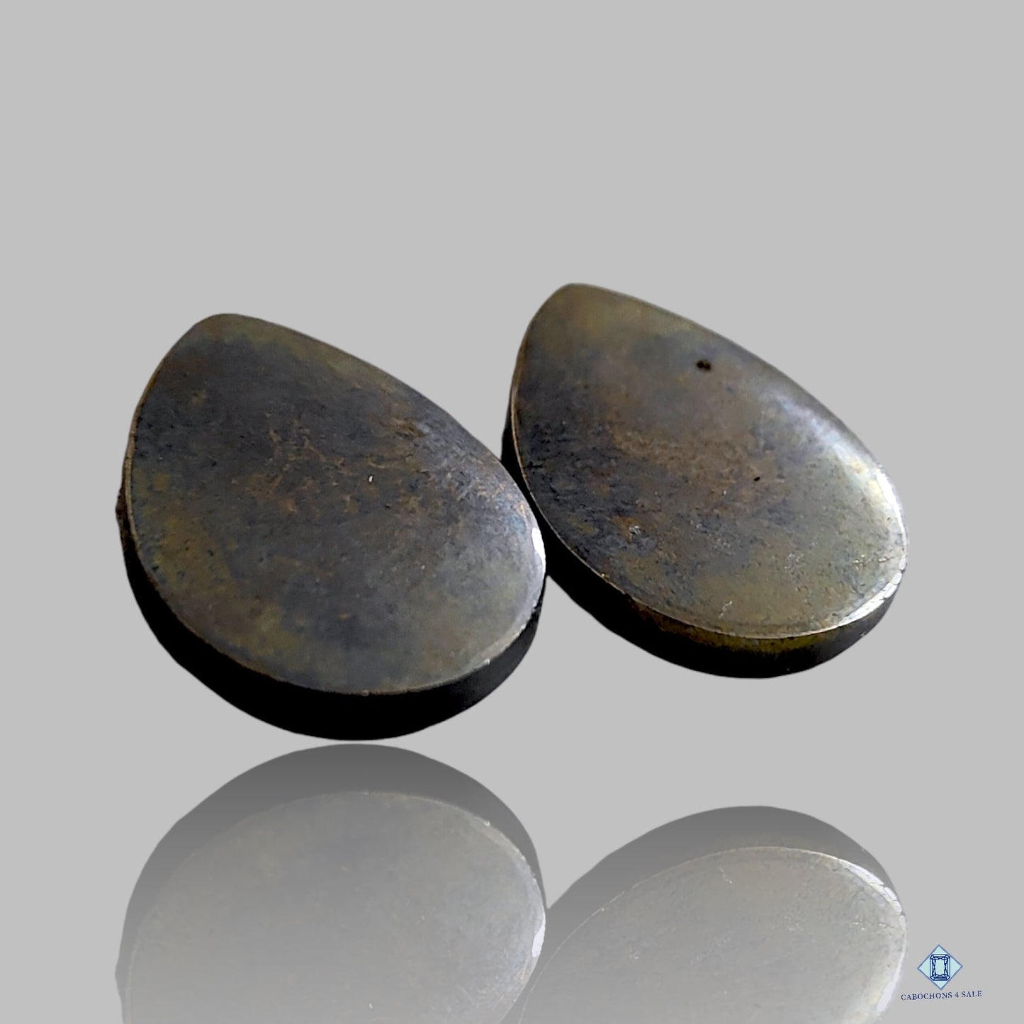 Pares de peras de pirita