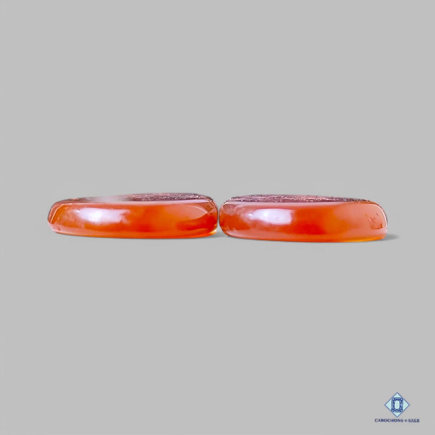 Pares de piedras preciosas de ónix rojo natural en forma de pera de 31 x 15 x 3 mm de México, disponibles para la venta.