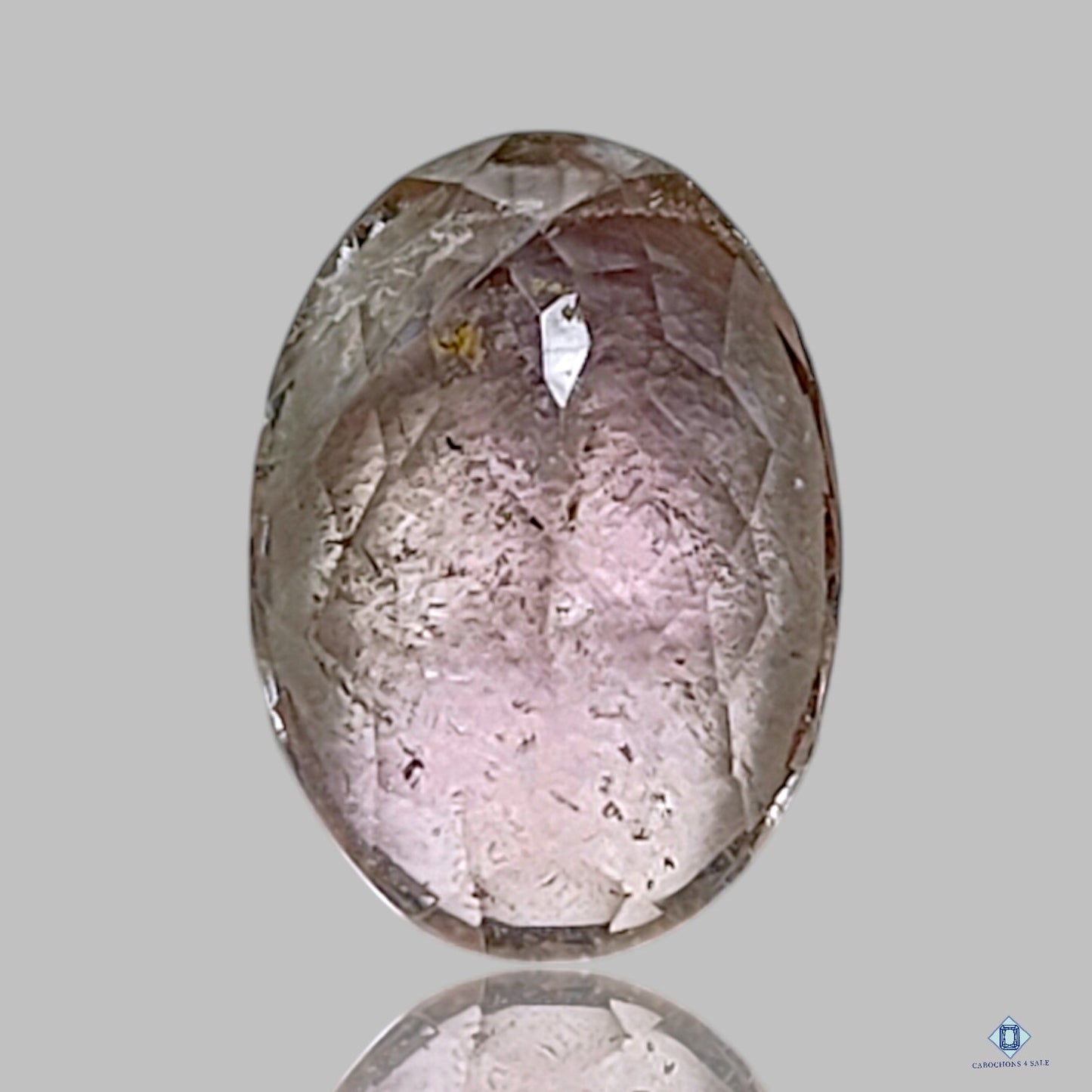 Cuarzo rosa ovalado en todos los cortes