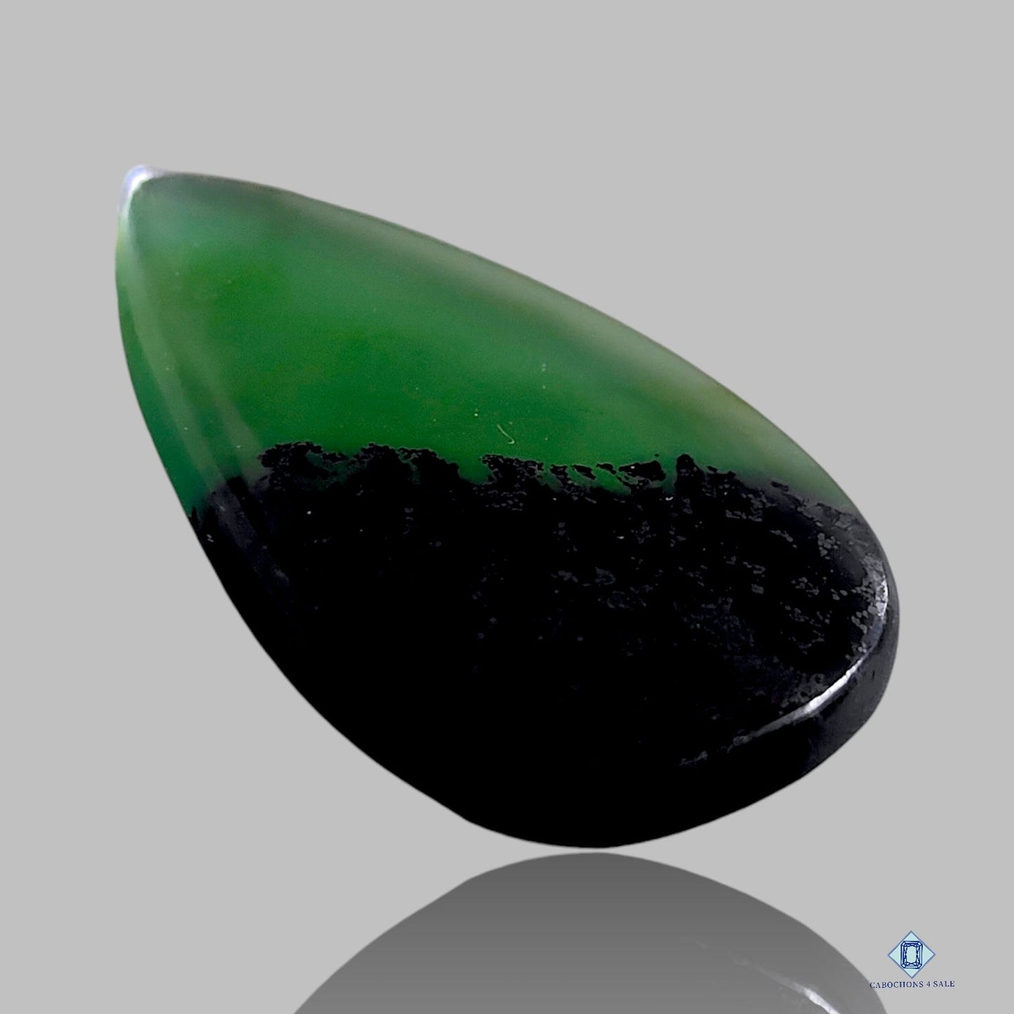 Cabujones de pera serpentina