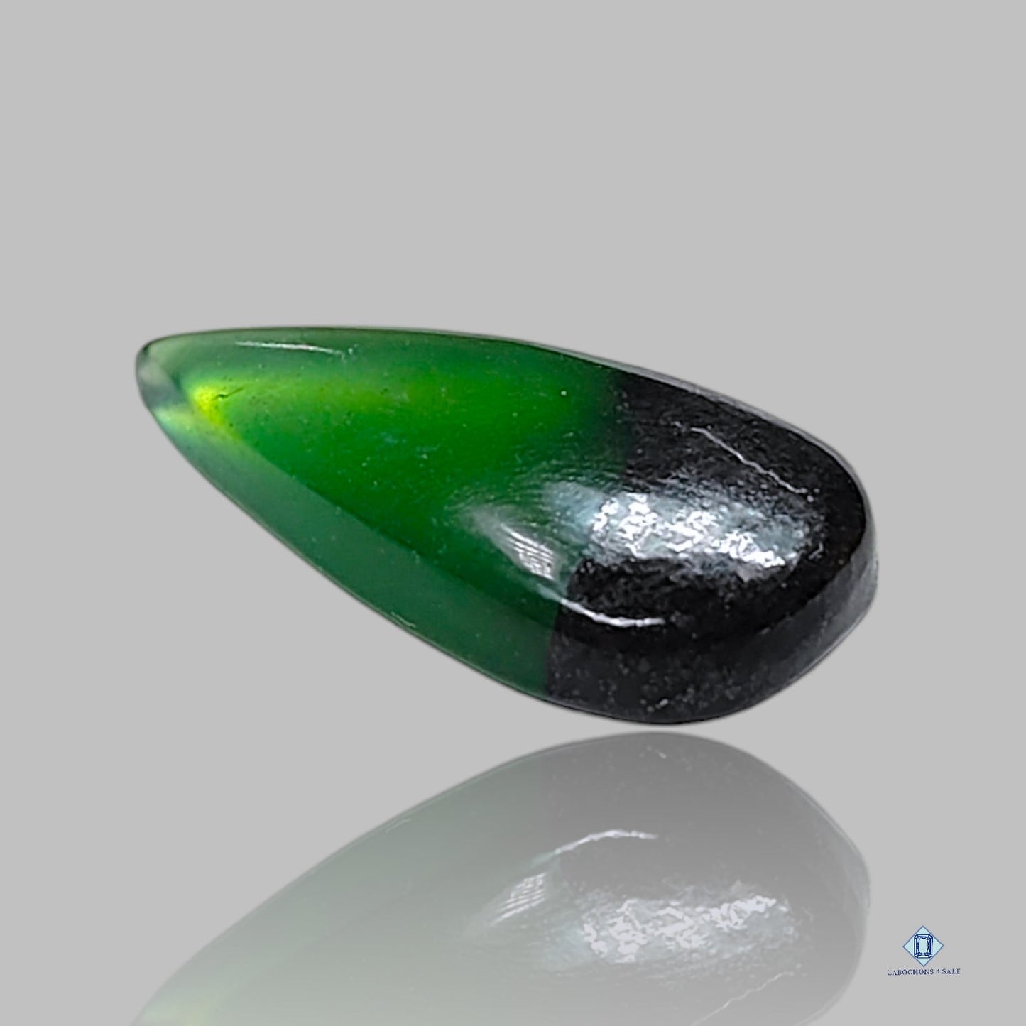 Cabujones de pera serpentina