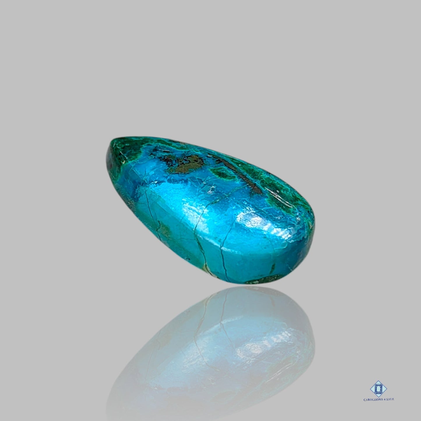 Cabujones de pera de shattuckita