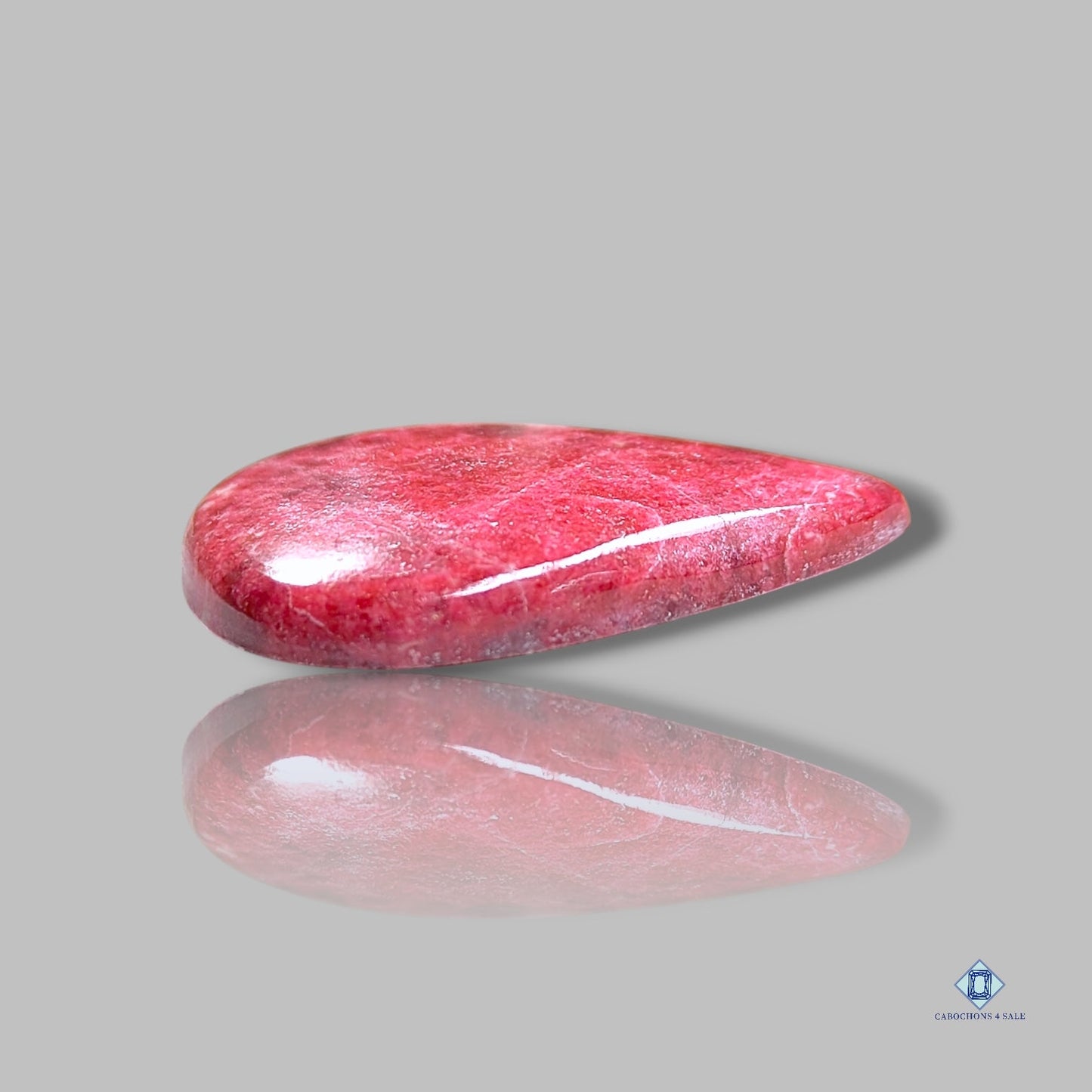 Cabujones de pera de thulita