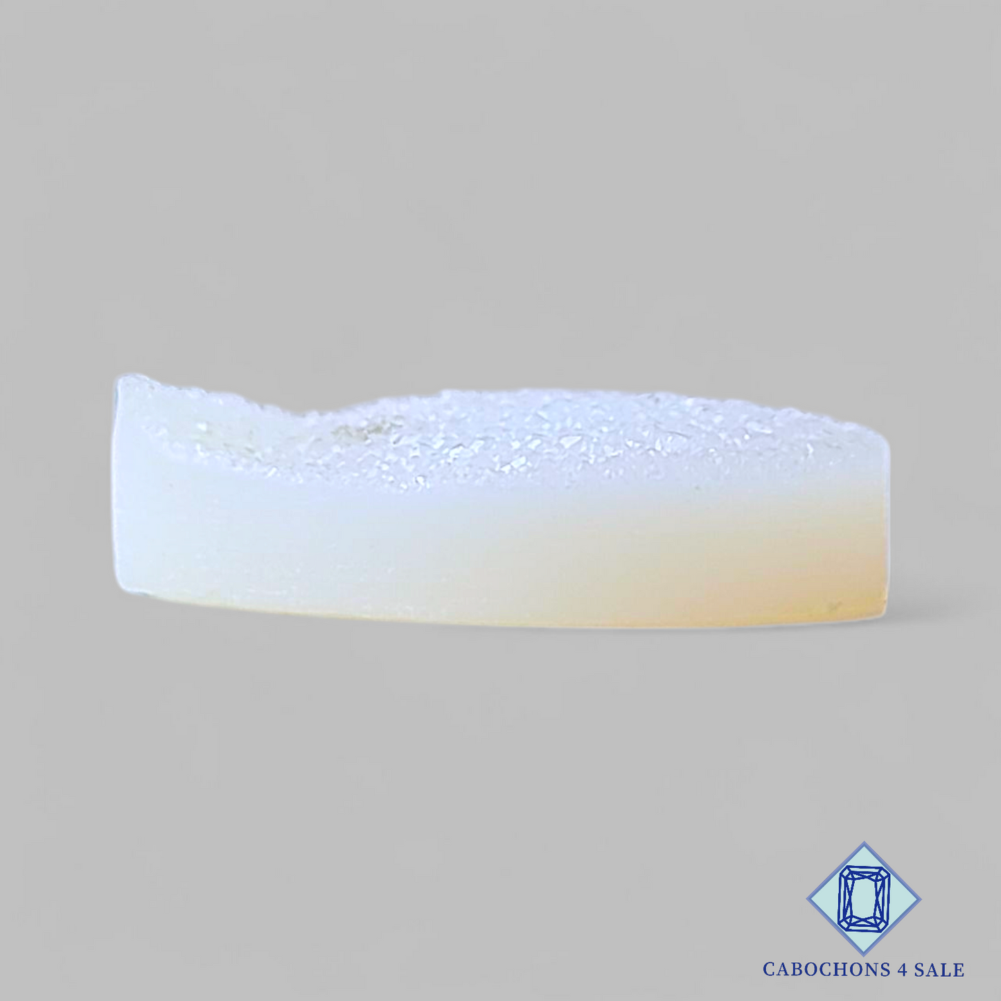 Ágata blanca en forma de pera druzy