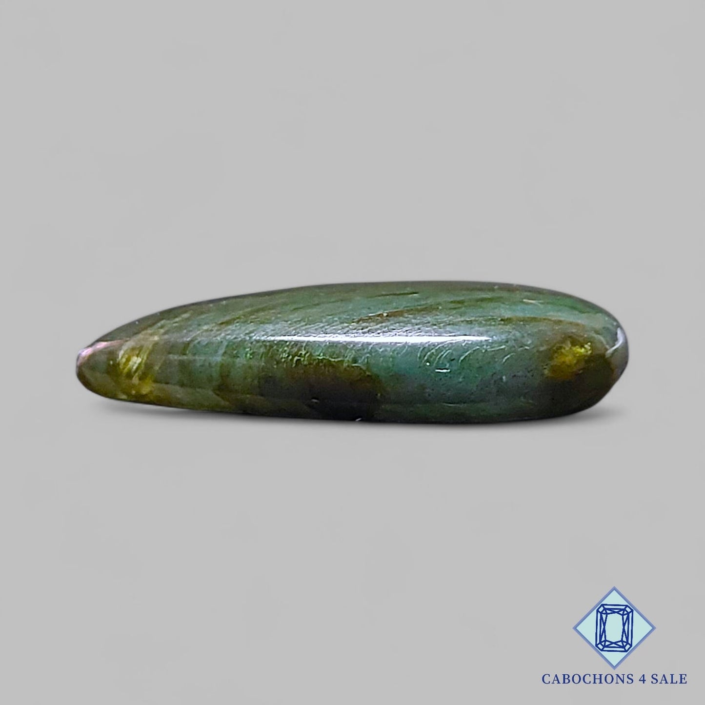 Cabujones de labradorita amarilla natural en forma de pera de 29 x 19 x 5 mm de Madagascar, disponibles para la venta.