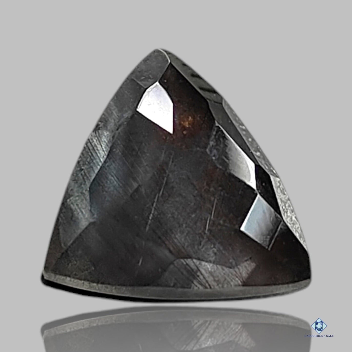 Dobletes de hematita + cuarzo cristal Dobletes triangulares