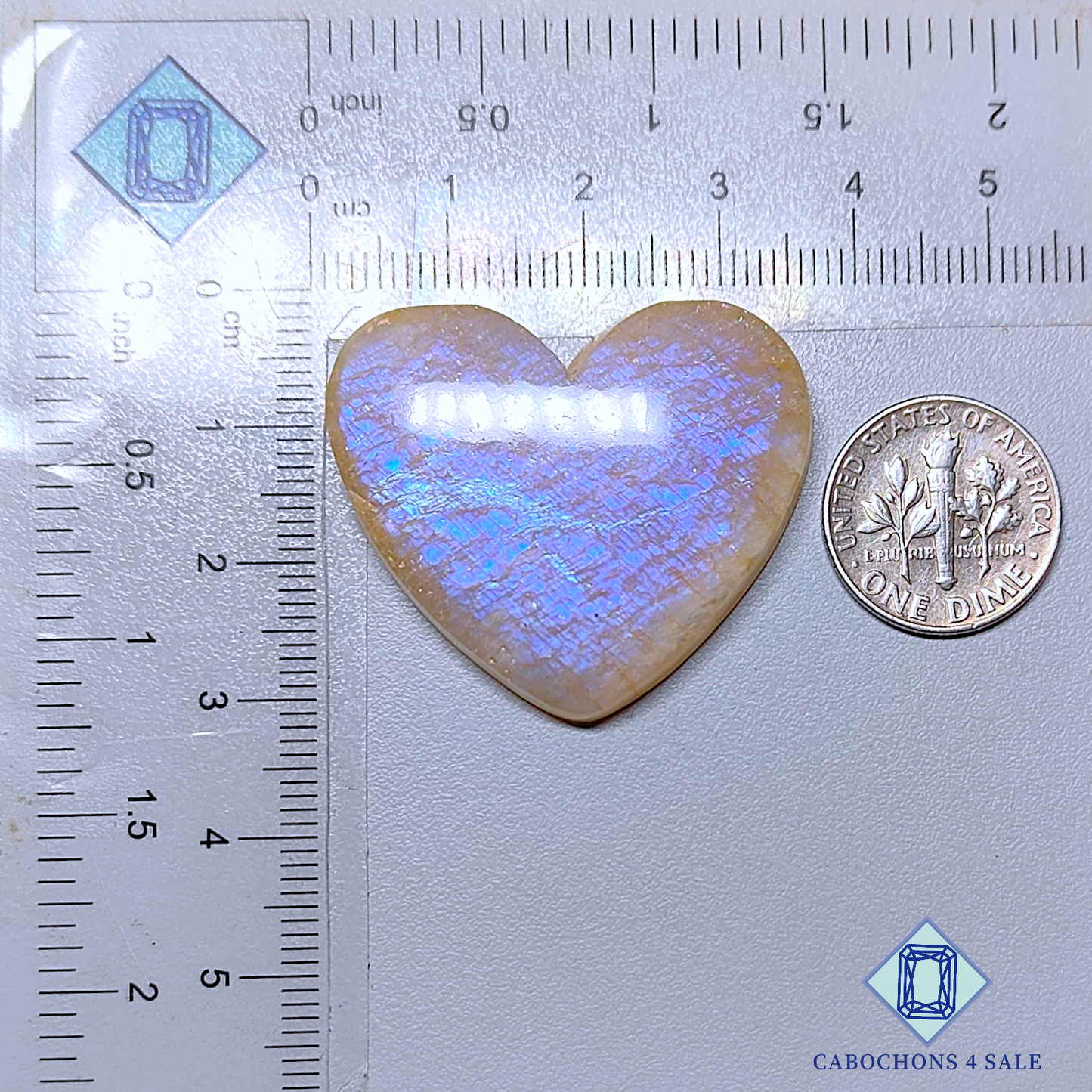 Tallas de corazón de piedra lunar africana (30 x 35 x 6 mm)