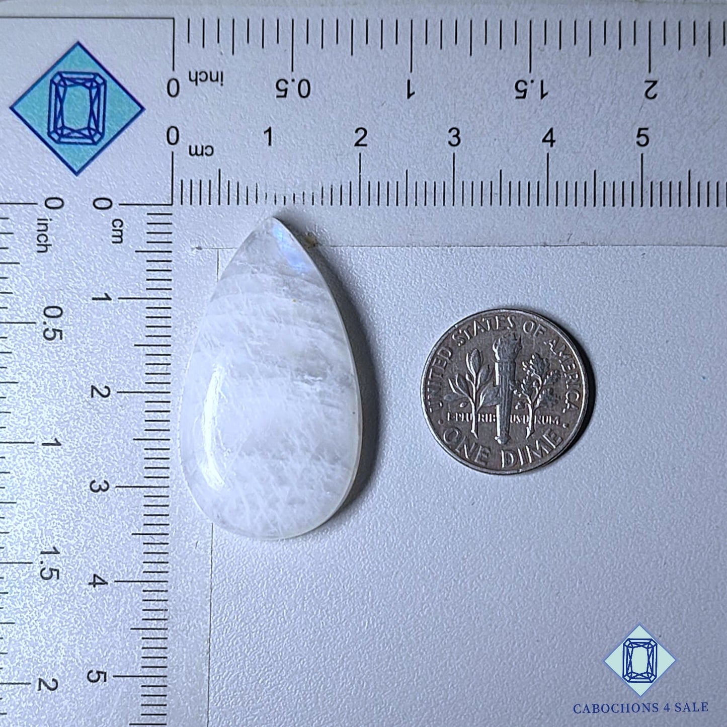 Cabujones de piedra lunar africana natural en forma de pera de 34 x 19 x 7 mm de Madagascar, disponibles para la venta. 