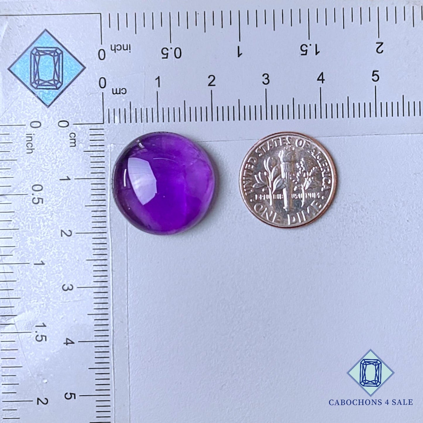 Cabujones redondos de amatista natural de 19 x 7 mm, de Brasil, disponibles para la venta.