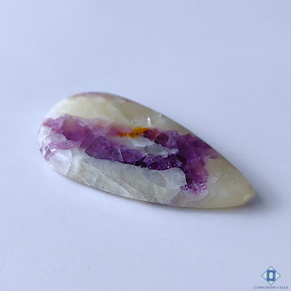 0-Amethyst_With_Quartz-C4sw22946-3-Pear-Purple-mm-Cabochons-Opaque-0