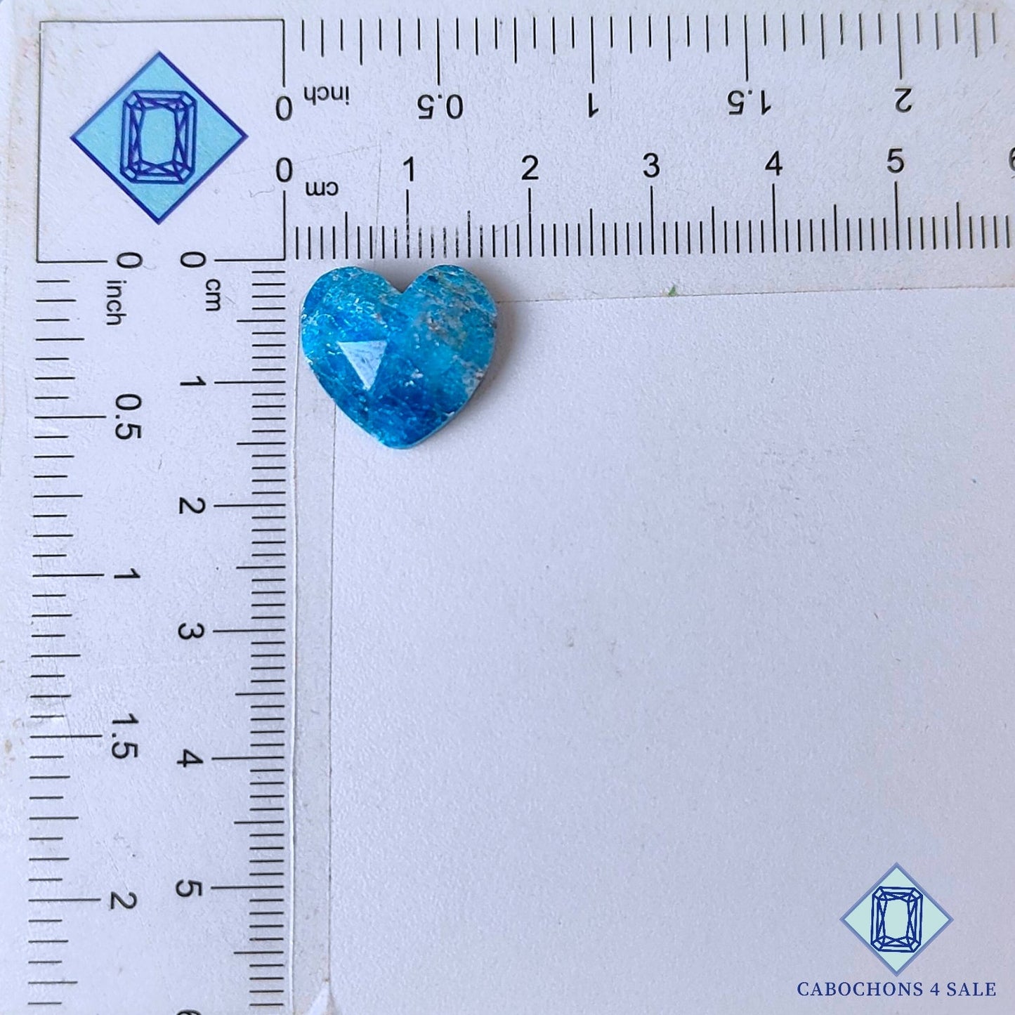 Dobletes de piedras preciosas de apatita + cuarzo rutilo en forma de corazón de 15 x 15 x 6 mm disponibles para la venta
