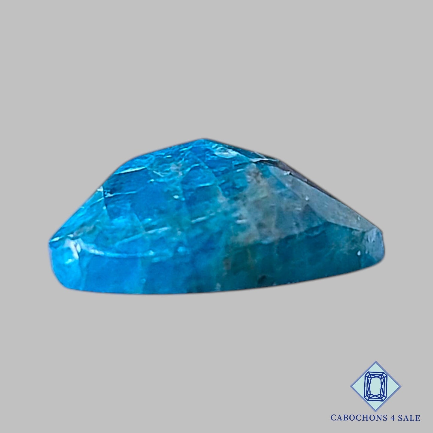 Dobletes de piedras preciosas de apatita y cuarzo rutilo en forma de corazón de 13 x 14 x 5 mm disponibles para la venta