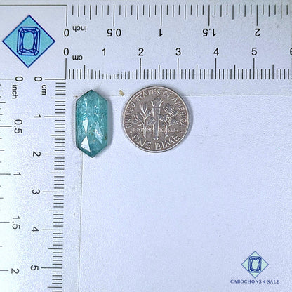 Piedra preciosa de cianita aqua natural de corte rosa elegante de 18 x 9 x 4 mm procedente de Brasil, disponible para la venta.