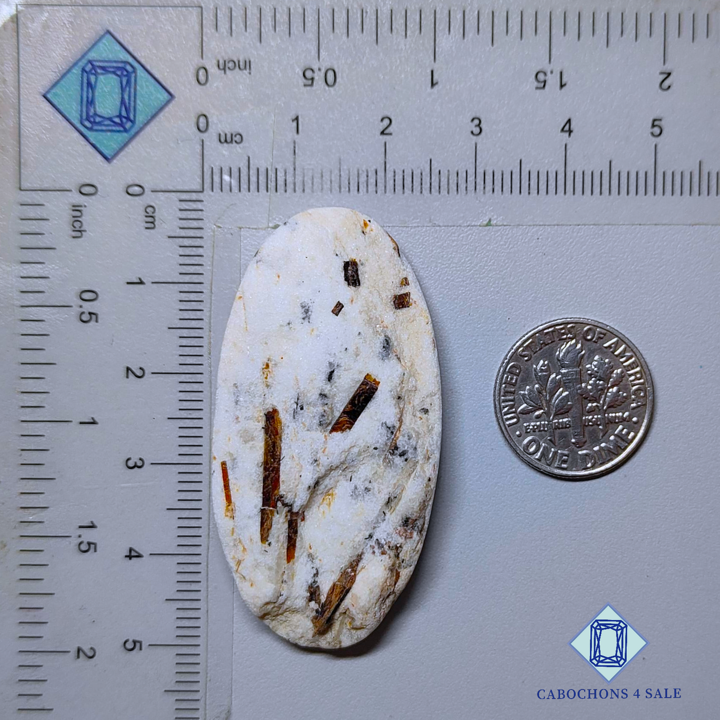 Drusa ovalada de astrofilita