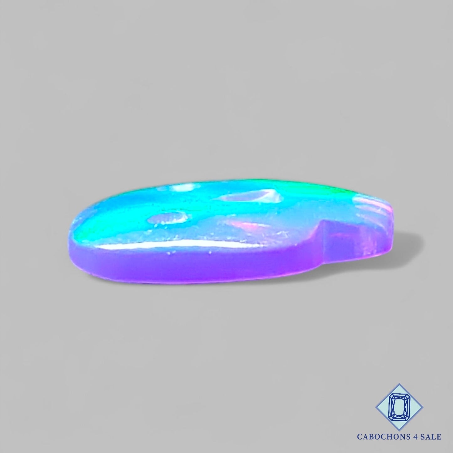 Piedra preciosa de ópalo aurora natural tallada para Halloween, 14 x 14 x 2 mm, procedente de Australia, disponible para la venta.