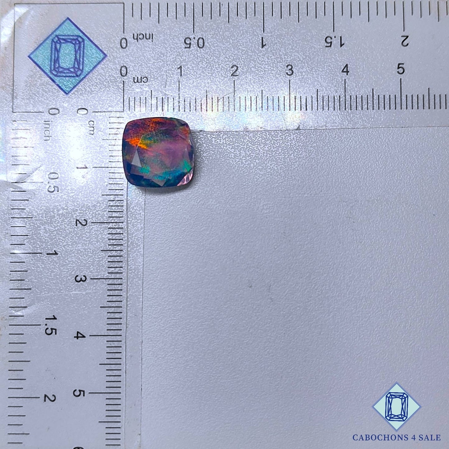 Dobletes de piedras preciosas de ópalo Aurora + cuarzo cristal, 12 x 12 x 7 mm, disponibles para la venta.