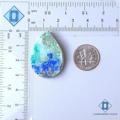 Piedra preciosa de malaquita azurita natural en forma de pera drusa de 31 x 22 x 9 mm, procedente de la República Democrática del Congo, disponible para la venta.