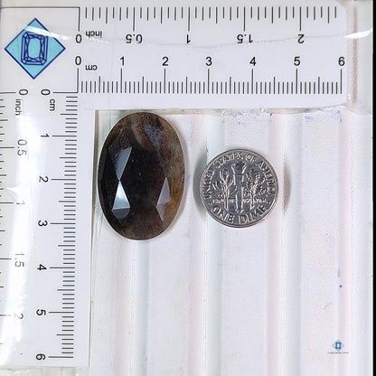 Piedra solar negra ovalada en todos los cortes