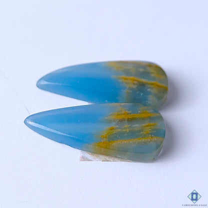0-Blue_Calcite-C4sw22970-3-Pear-Blue-mm-Pairs-Translucent-0
