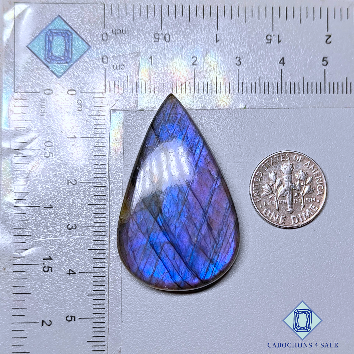 Cabujones de pera de labradorita púrpura