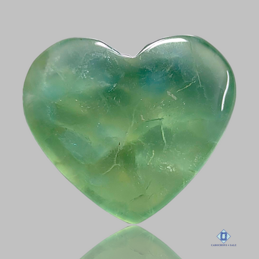 Fluorite-c4sw1585-Heart-Light_Green-cabochons