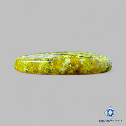 Cabujones ovalados de ópalo verde natural de Madagascar, de 33 x 24 x 6 mm, disponibles para la venta.