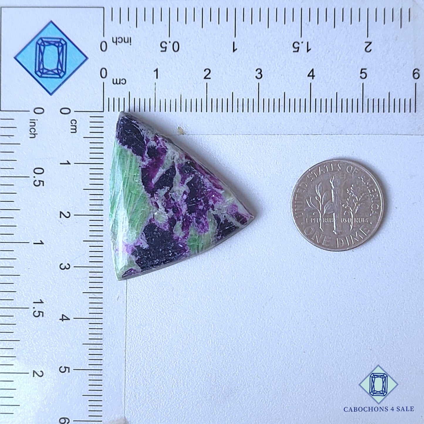 Cabujones de piedra preciosa Kammererite natural de 31 x 29 x 5 mm, disponibles para la venta en Turquía.