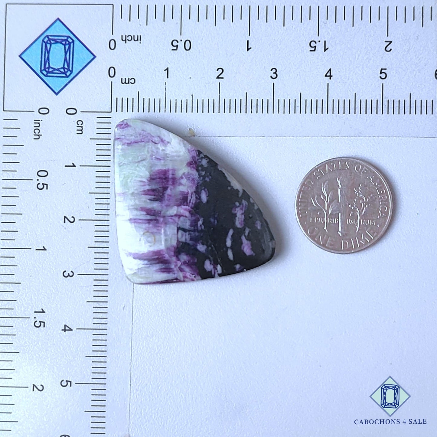 Cabujones de piedra preciosa Kammererite natural de 38 x 27 x 5 mm, disponibles para la venta en Turquía.