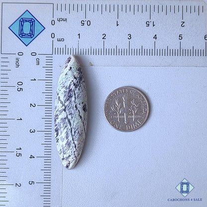 Cabujones de piedra preciosa Kammererite natural de talla marquesa de 45 x 12 x 6 mm, procedentes de Turquía. Disponibles para la venta.