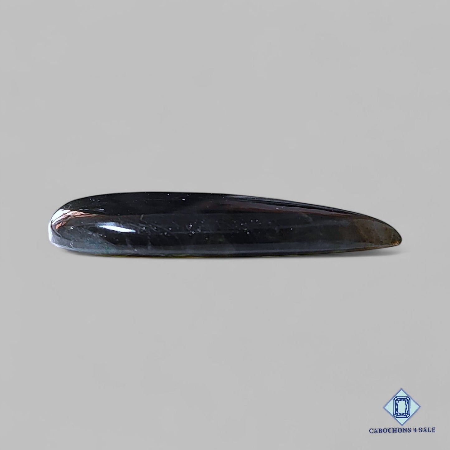 Cabujones de labradorita azul natural en forma de pera de 37 x 24 x 5 mm de Madagascar, disponibles para la venta. 