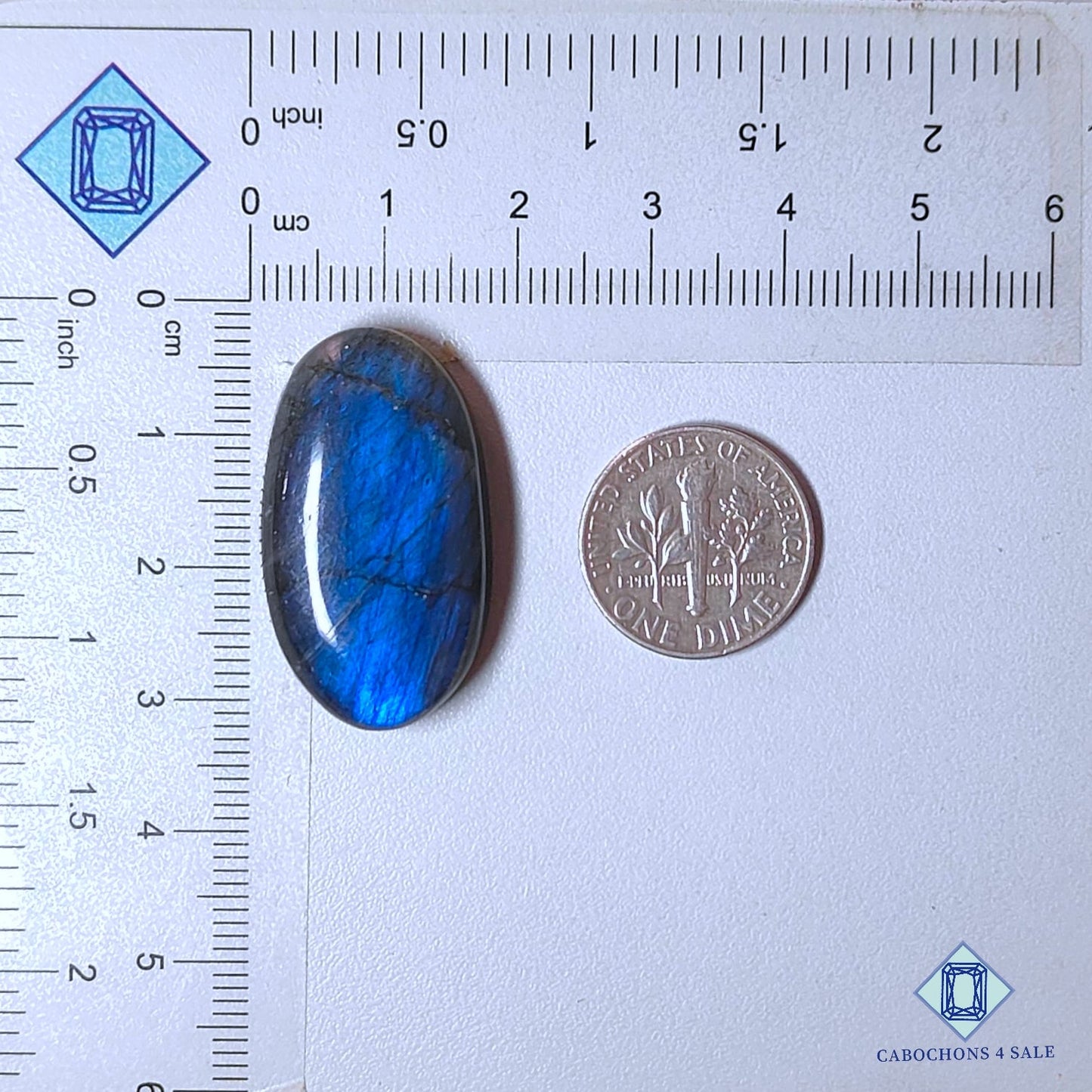Cabujones ovalados de labradorita azul natural de 30 x 17 x 7 mm de Madagascar, disponibles para la venta. 