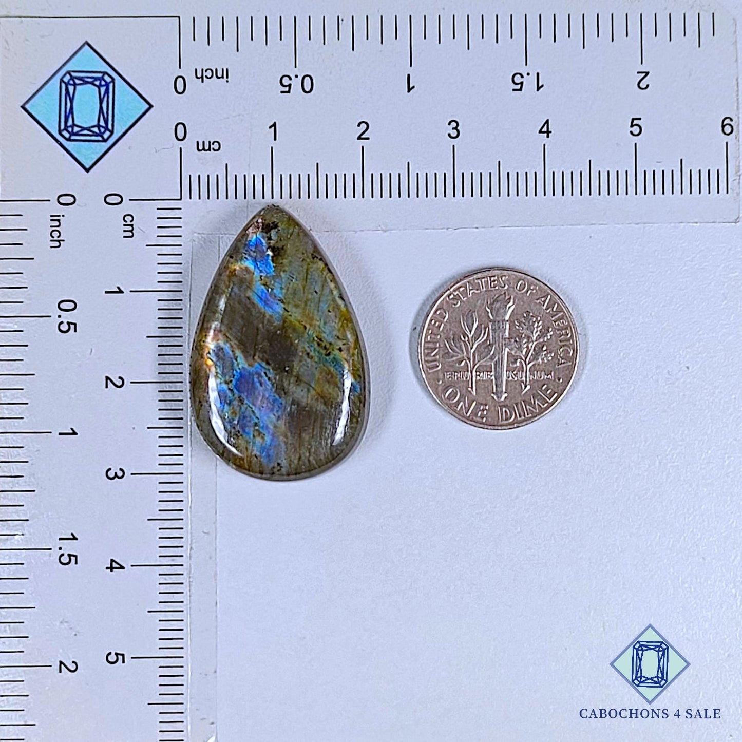 Cabujones de labradorita multicolor natural de 30 x 20 x 7 mm de Madagascar, disponibles para la venta.