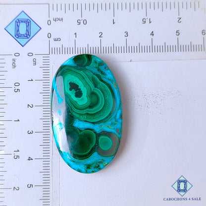 Cabujones ovalados de malaquita crisolcola natural de 45 x 27 x 8 mm, procedentes de la República Democrática del Congo, disponibles para la venta.
