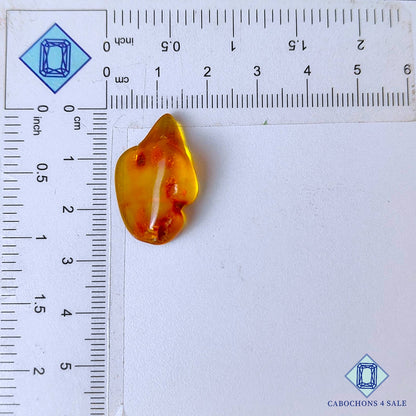 Cabujones de ámbar sintético de 25 x 16 x 7 mm disponibles para la venta.