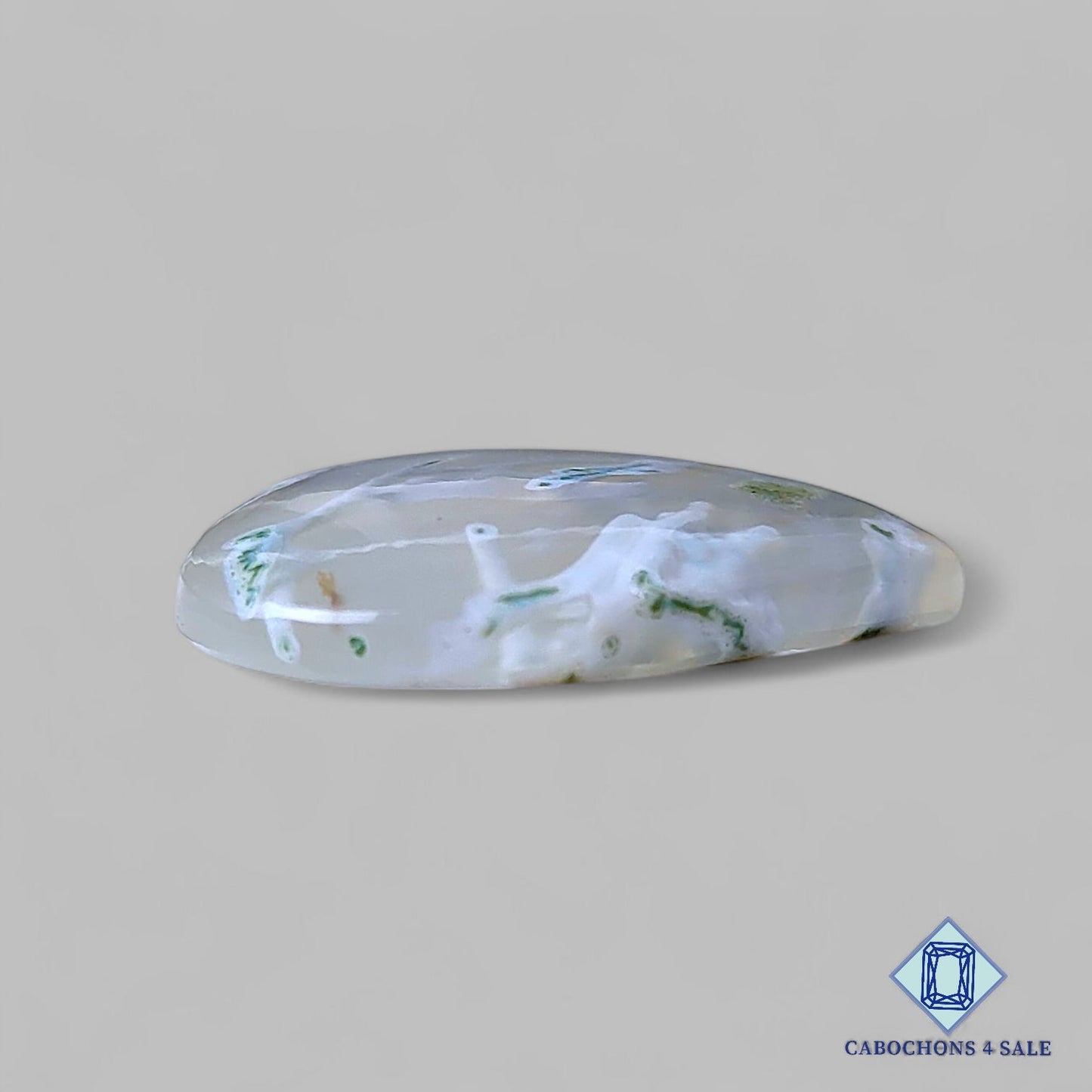 Tallas de corazón de piedra preciosa de ágata musgosa natural de 31 x 34 x 6 mm, procedentes de Brasil, disponibles para la venta.