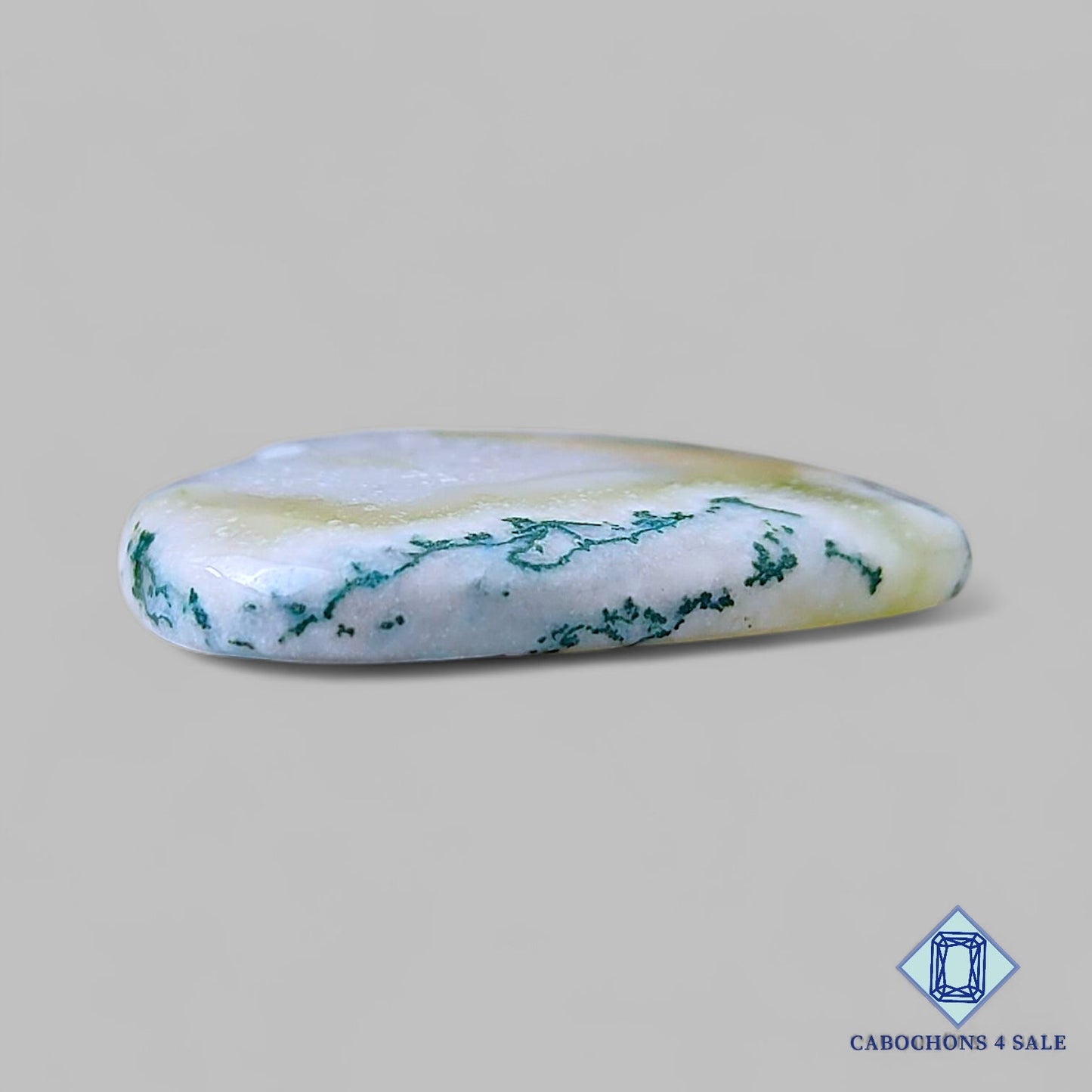 Tallas de corazón de piedra preciosa de ágata musgosa natural de 33 x 37 x 5 mm, procedentes de EE. UU., disponibles para la venta.